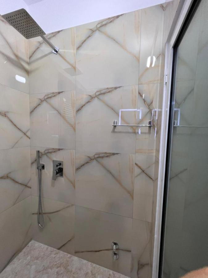 Vlorë Fiori Rooms מראה חיצוני תמונה